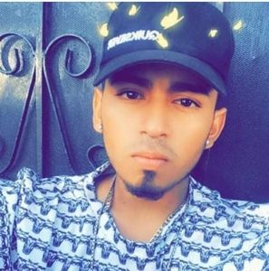 Meet your Posher, Alexiz